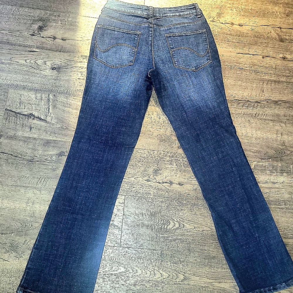Women's LEE Platinum Label Curvy Fit Boot Cut Size 6 Medium Rise